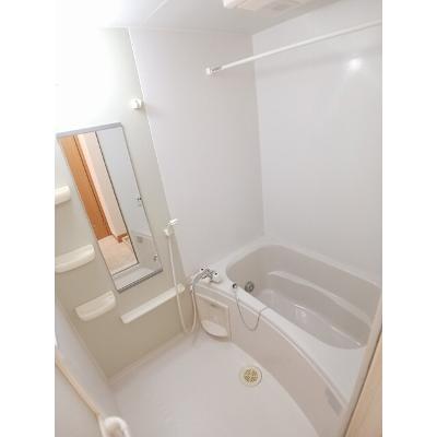 グランヴィア 201【管理NO：1-012827501-02010】 ★家具家電は申し込み後に搬入します★の物件写真4