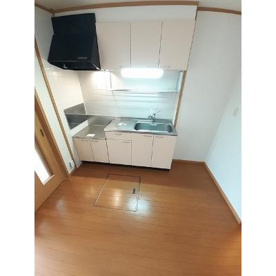 サンシャイン　セレノ 101【管理NO：1-012067301-01010】 ★家具家電は申し込み後に搬入しますの物件写真3