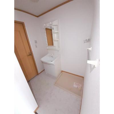 ラフレシールⅠ 203【管理NO：1-011849201-02030】 ★家具家電は申し込み後に搬入しますの物件写真6