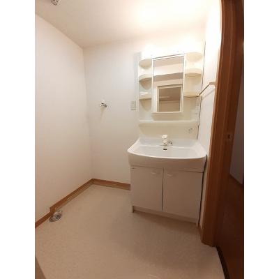 ビサイド・スリー 106【管理NO：1-011565101-01050】 ★家具家電は申し込み後に搬入しますの物件写真6