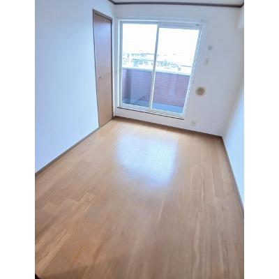 ビッグ・イースト上泉 207【管理NO：1-011421601-02060】 ★家具家電は申し込み後に搬入します★の物件写真2