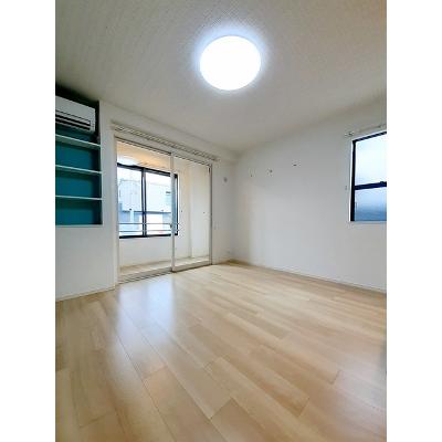 プレフェリート・Ⅴ 107【管理NO：1-027607602-01060】 ★家具家電は申し込み後に搬入しますの物件写真2
