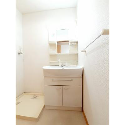 イベール　パーク 101【管理NO：1-014832201-01010】 ★家具家電は申し込み後に搬入しますの物件写真6