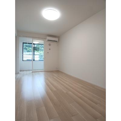 ヴェッセル 203【管理NO：1-028475201-02030】 ★家具家電は申し込み後に搬入しますの物件写真2