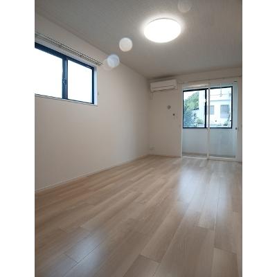 ヴェッセル 106【管理NO：1-028475201-01050】 ★家具家電は申し込み後に搬入しますの物件写真2