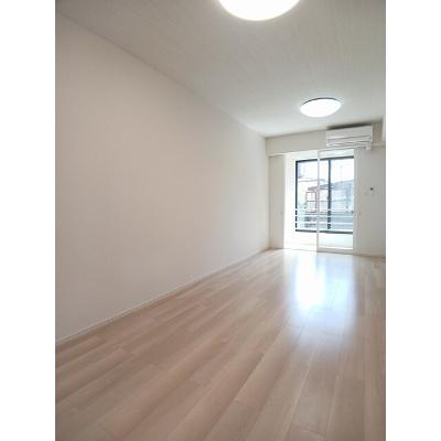 ＤＫ　ＳＥＬＥＣＴ　ラフィネⅢ 103【管理NO：1-028411601-01030】 ★家具家電は申し込み後に搬入します★の物件写真2