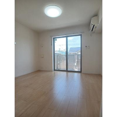 レット・イット・ビィ１ 201【管理NO：1-024053301-02010】 ★家具家電は申し込み後に搬入しますの物件写真2