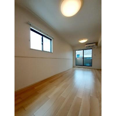 葉月 206【管理NO：1-027611201-02050】 ★家具家電は申し込み後に搬入します★の物件写真2