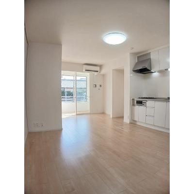 apartment 〒108-0075　東京都港区港南２丁目16-1