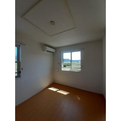 シャイン・ワン 201【管理NO：1-018050001-02010】 ★家具家電は申し込み後に搬入しますの物件写真2