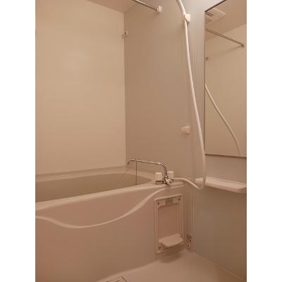 ガーデン西垣生 201【管理NO：1-016740901-02010】 ★家具家電は申し込み後に搬入します★の物件写真4