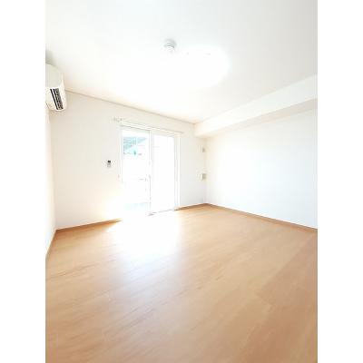 ベル・フィオーレ 101【管理NO：1-013846001-01010】 ★家具家電は申し込み後に搬入します★の物件写真2