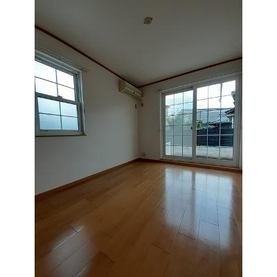 コーストアヴェニューＢ 101【管理NO：1-012106902-01010】 ★家具家電は申し込み後に搬入しますの物件写真2