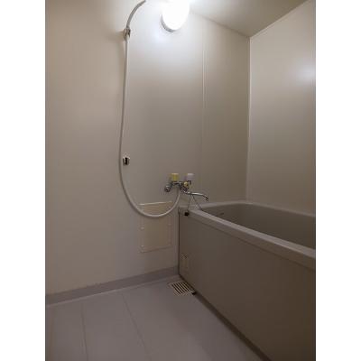 ウエストコート　Ａ 203【管理NO：1-006158201-02030】 ★家具家電は申し込み後に搬入しますの物件写真4