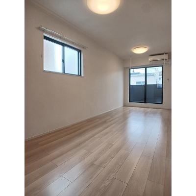 エストレージャⅡ 203【管理NO：1-028360902-02030】 ★家具家電は申し込み後に搬入します★の物件写真2