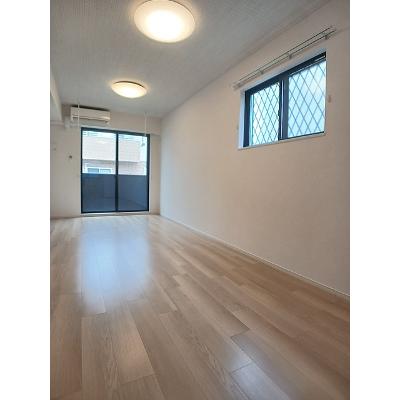 エストレージャⅡ 101【管理NO：1-028360902-01010】 ★家具家電は申し込み後に搬入します★の物件写真2