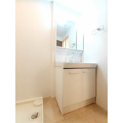 葉月 102【管理NO：1-027611201-01020】 ★家具家電は申し込み後に搬入します★の物件写真6
