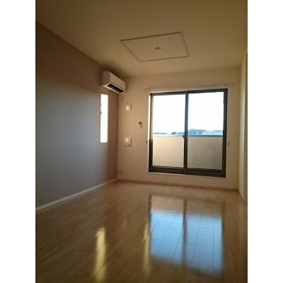 ボニート 205【管理NO：1-021371101-02040】 ★家具家電は申し込み後に搬入します 2026年07月下旬入居可能の物件写真2