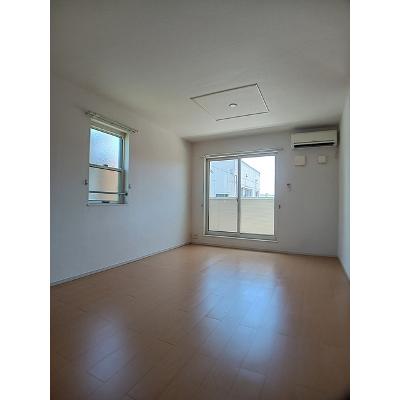 ル　シエル　Ⅲ 202【管理NO：1-017598303-02020】 ★家具家電は申し込み後に搬入します★の物件写真2