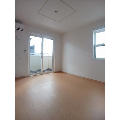 メルヘンライツ 101【管理NO：1-016784701-01010】 ★家具家電は申し込み後に搬入しますの物件写真2