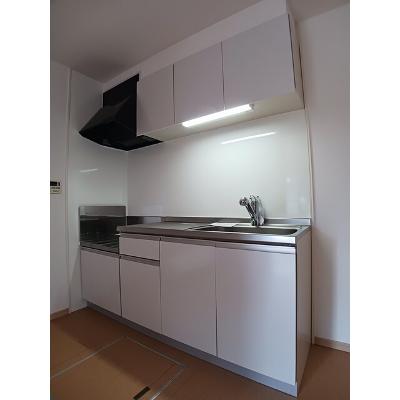 メルヘンライツ 101【管理NO：1-016784701-01010】 ★家具家電は申し込み後に搬入しますの物件写真3