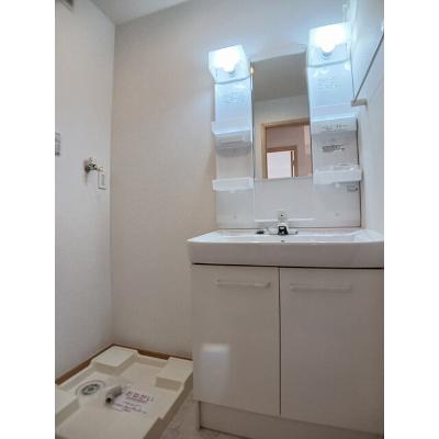 メルヘンライツ 101【管理NO：1-016784701-01010】 ★家具家電は申し込み後に搬入しますの物件写真6
