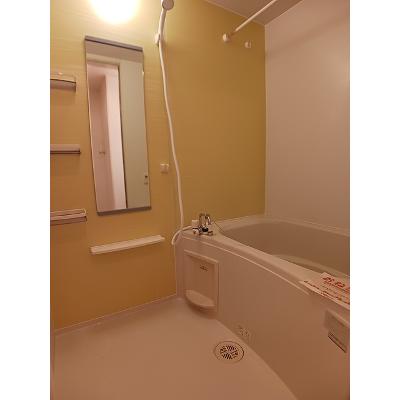 マラマ　Ａ 201【管理NO：1-015865201-02010】 ★家具家電は申し込み後に搬入します★の物件写真4