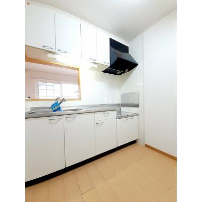 ミルト　ソレイユⅡ 201【管理NO：1-015277801-02010】 ★家具家電は申し込み後に搬入しますの物件写真3