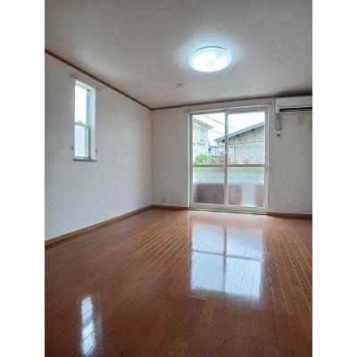 ミルトソレイユ 101【管理NO：1-013051801-01010】 ★家具家電は申し込み後に搬入しますの物件写真2