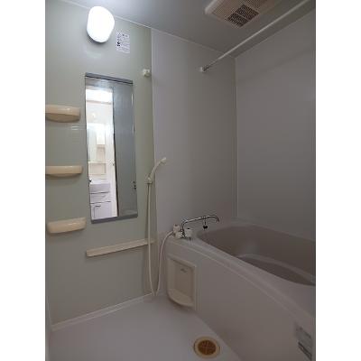 エルホワイトプチ 101【管理NO：1-012497501-01010】 ★家具家電は申し込み後に搬入しますの物件写真4