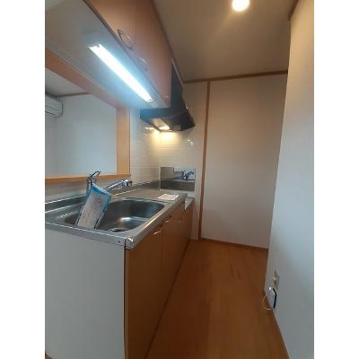 ラルジュ 202【管理NO：1-012272601-02020】 ★家具家電は申し込み後に搬入します★の物件写真3