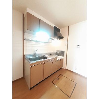 ソル・サリエンテＢ 102【管理NO：1-009375602-01020】 ★家具家電は申し込み後に搬入します★の物件写真3