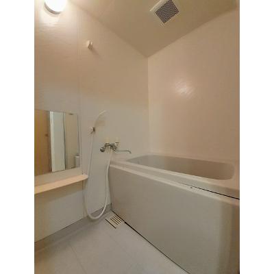 エルディム小栗 101【管理NO：1-009305901-01010】 ★家具家電は申し込み後に搬入します★の物件写真4