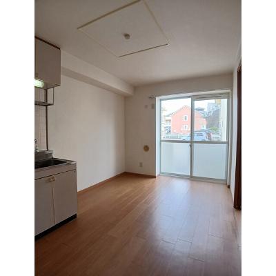 ドミールハイツ　Ⅴ 103【管理NO：1-007168401-01030】 ★家具家電は申し込み後に搬入します★の物件写真2