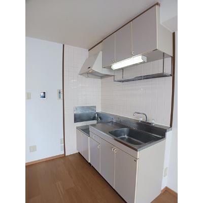 ドミールハイツ　Ⅴ 103【管理NO：1-007168401-01030】 ★家具家電は申し込み後に搬入します★の物件写真3