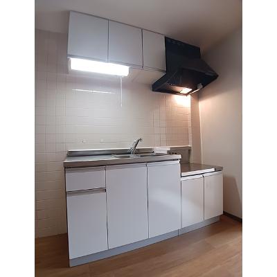 シティハイツ崎山 202【管理NO：1-001452801-02020】 ★家具家電は申し込み後に搬入します★の物件写真3