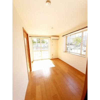 モルティ・メゾン　Ⅱ 101【管理NO：1-011864402-01010】 ★家具家電は申し込み後に搬入しますの物件写真2