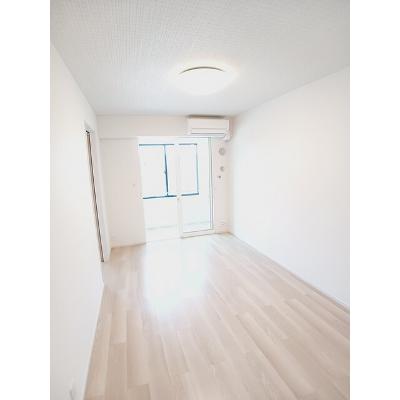メゾンドラフォーレリーヴル　Ⅲ 104【管理NO：1-028314901-01040】 ★家具家電は申し込み後に搬入しますの物件写真2