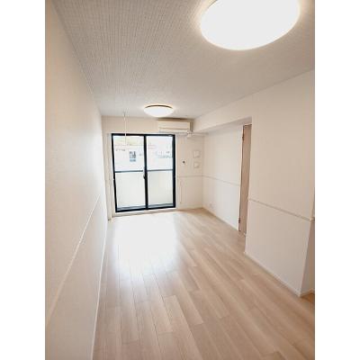 Ｌｕｎａ＆Ｌａ（ルナアンドラ） 104【管理NO：1-028284901-01040】 ★家具家電は申し込み後に搬入しますの物件写真2