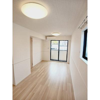 Ｌｕｎａ＆Ｌａ（ルナアンドラ） 101【管理NO：1-028284901-01010】 ★家具家電は申し込み後に搬入しますの物件写真2