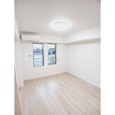 Ｖｉｌｌａ　Ｐｕｒｕｍｉｅ 303【管理NO：1-028133701-03030】 ★家具家電は申し込み後に搬入しますの物件写真2