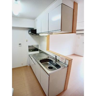 セゾン　ジェルメ　Ⅱ 202【管理NO：1-016733901-02020】 ★家具家電は申し込み後に搬入しますの物件写真3