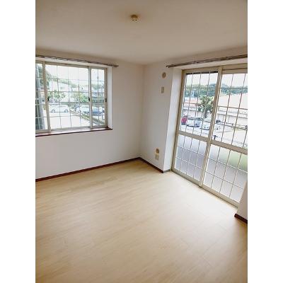 ヴィラ緑ヶ丘 101【管理NO：1-010222601-01010】 ★家具家電は申し込み後に搬入しますの物件写真2
