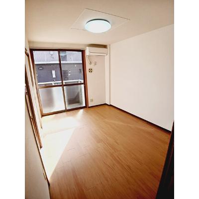 カーサしろやまⅠ 102【管理NO：1-005430301-01020】 ★家具家電は申し込み後に搬入しますの物件写真2