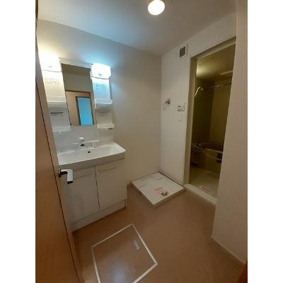 サウスエイト 202【管理NO：1-019917201-02020】 ★家具家電は申し込み後に搬入します★の物件写真6