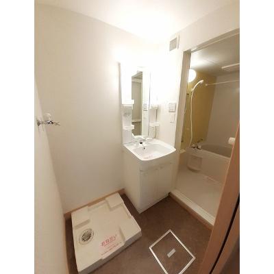 グランツ　コート 601【管理NO：1-016376001-06010】 ★家具家電は申し込み後に搬入します★の物件写真6