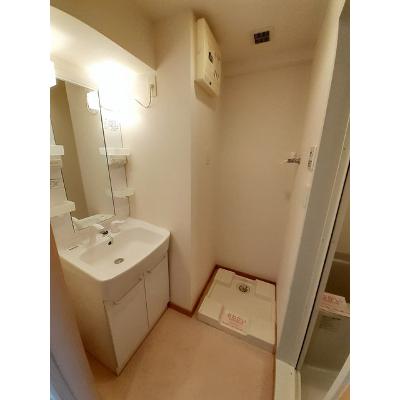 リョーアイ 306【管理NO：1-016116001-03050】 ★家具家電は申し込み後に搬入します★の物件写真6