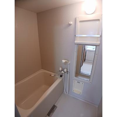 楓 202【管理NO：1-009325002-02020】 ★家具家電は申し込み後に搬入します★の物件写真4