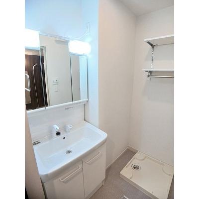 スリール 202【管理NO：1-027949701-02020】 ★家具家電は申し込み後に搬入します 2026年07月上旬入居可能の物件写真6