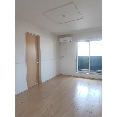 リバーガーデン 202【管理NO：1-023180001-02020】 ★家具家電は申し込み後に搬入します★の物件写真2
